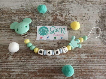 Chupetero de silicona con nombre - GiaN handmade