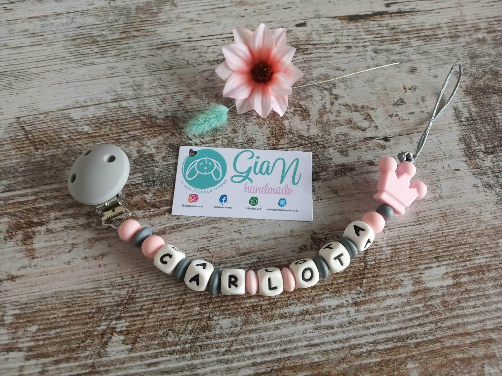 Chupetero de silicona con nombre - GiaN handmade